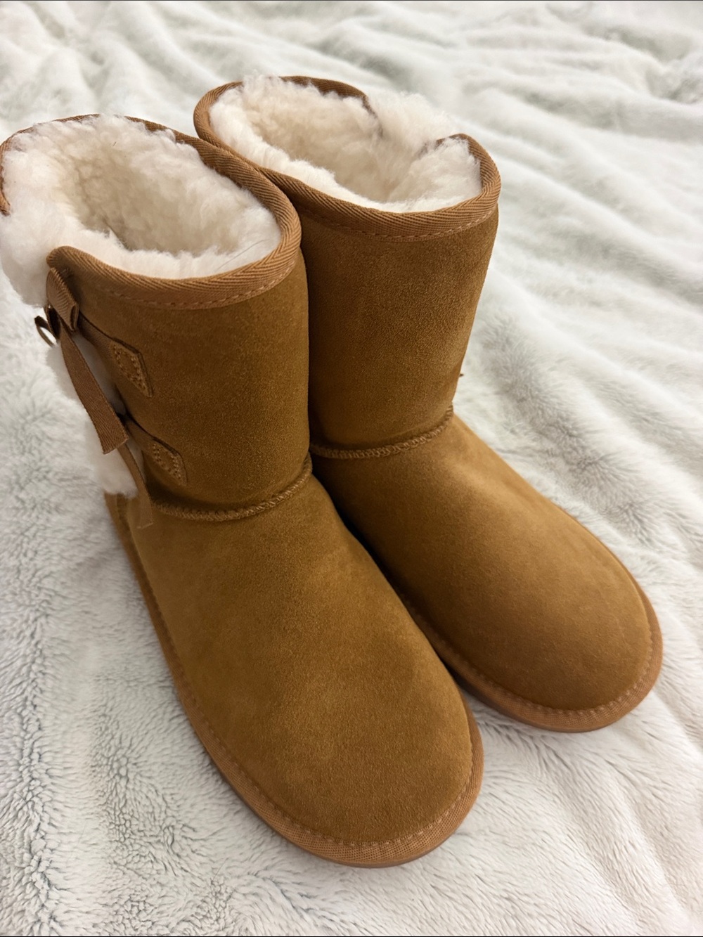 Koolaburra Kids Chestnut Suede Shearling Boots